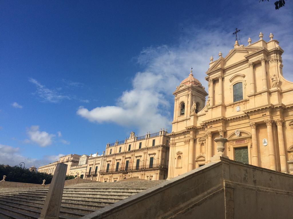 Pepe Concetta E La Movida Lägenhet Noto Exteriör bild